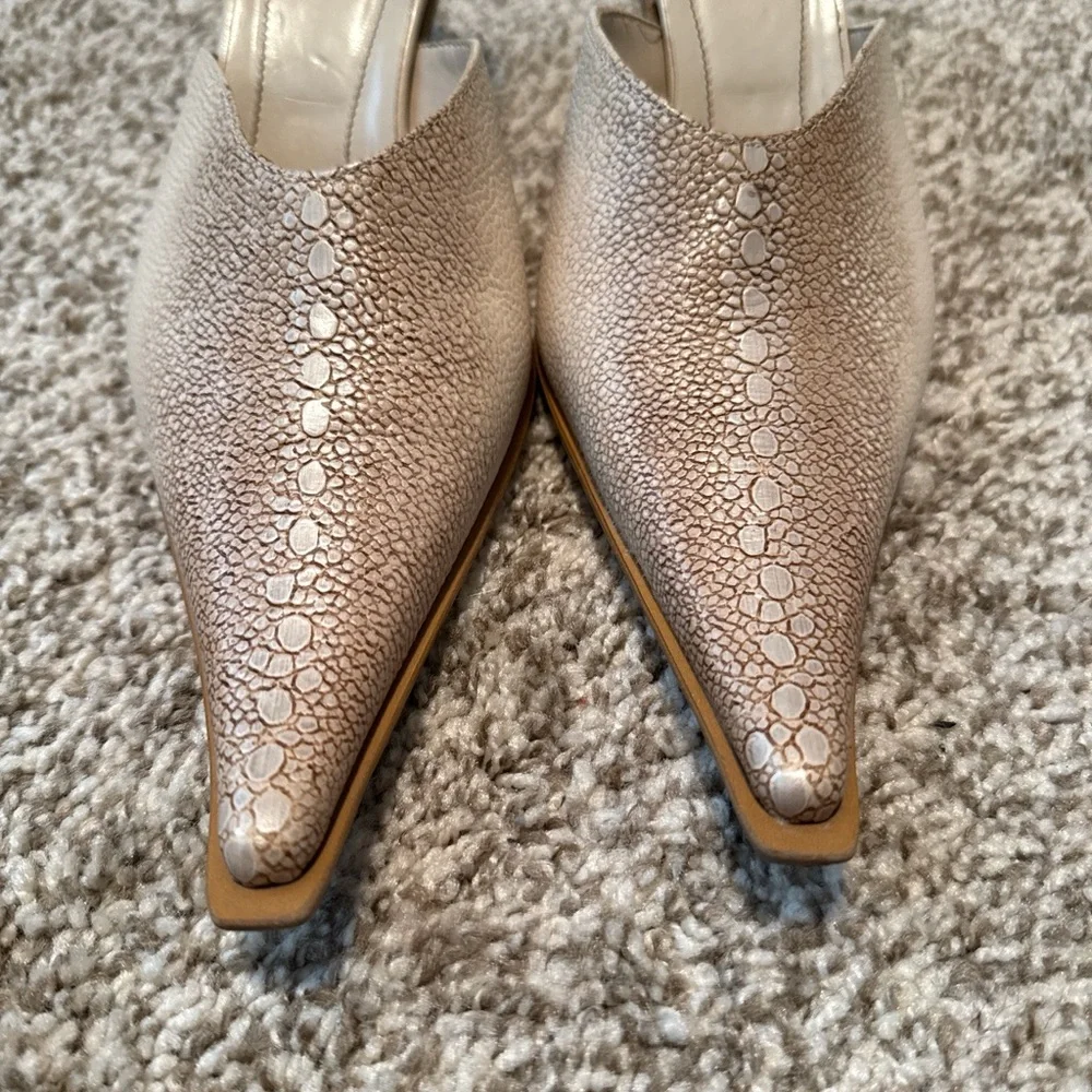 Vince Beige Textured Mules - Picture 5 of 6